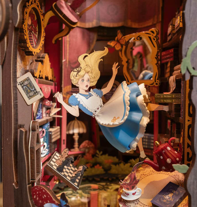 Produktvisualisierung_Modellierung Robotime Book Nook Alice Adventure TGB12 2