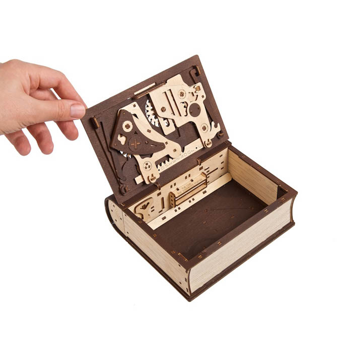 Productvisuals_Modelbouw-Ugears-Boek-der-Geheimen-4