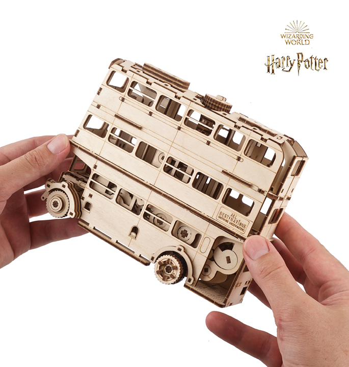 Productvisuals_Modelbouw-Ugears-Harry-Potter-Knight-Bus-4-1