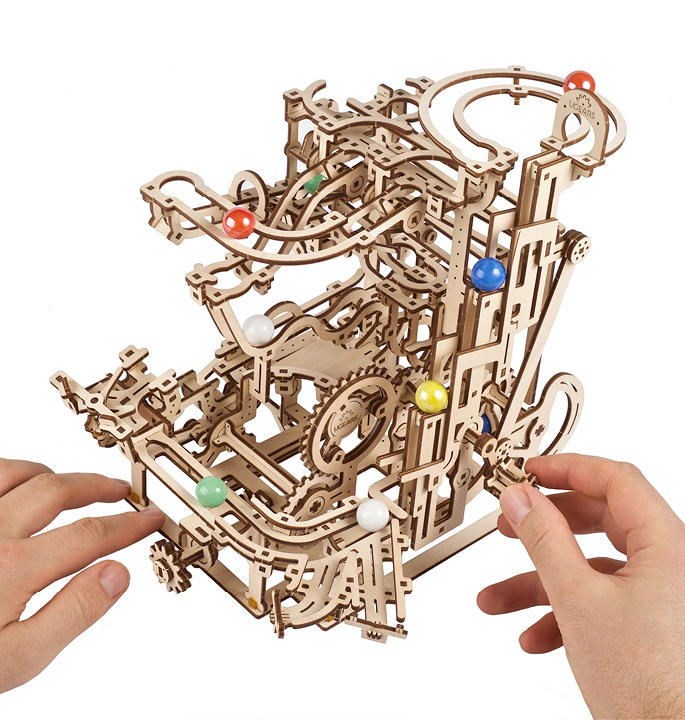Productvisuals_Modelbouw-Ugears-Knikkerbaan-3-22Tiered-Hoist22-7-1