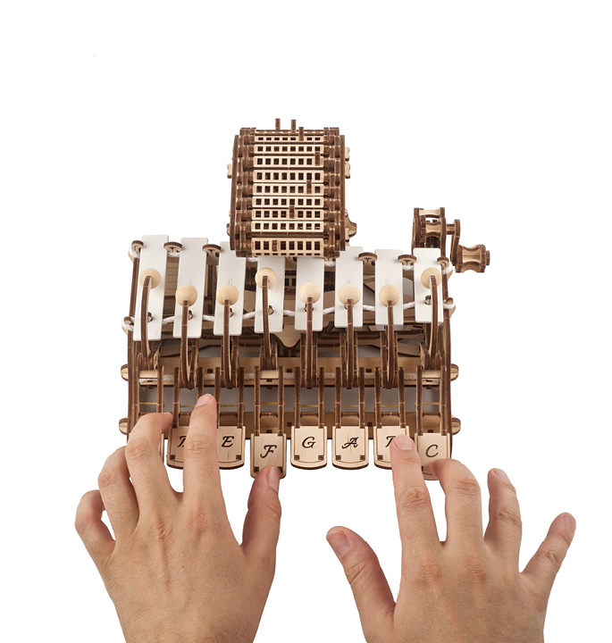 Productvisuals_Modelbouw-Ugears-Mechanische-Celesta-7-1
