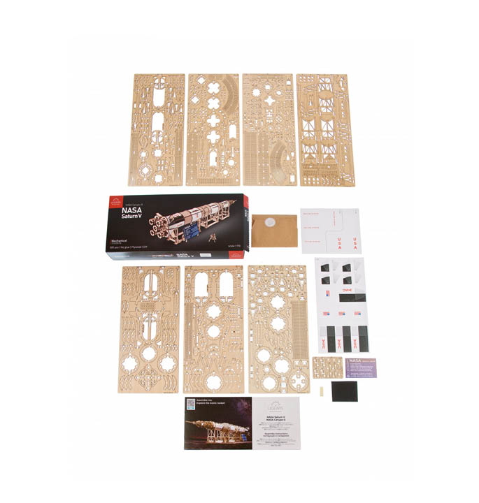 Productvisuals_Modelbouw-Ugears-NASA-Saturn-V-18