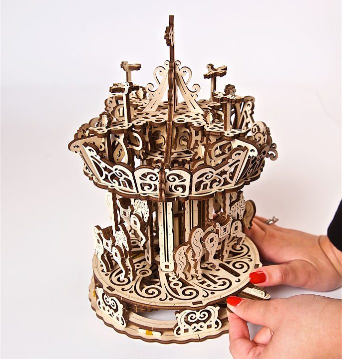 Productvisuals_Modelbouw-Ugears-draaimolen2-1