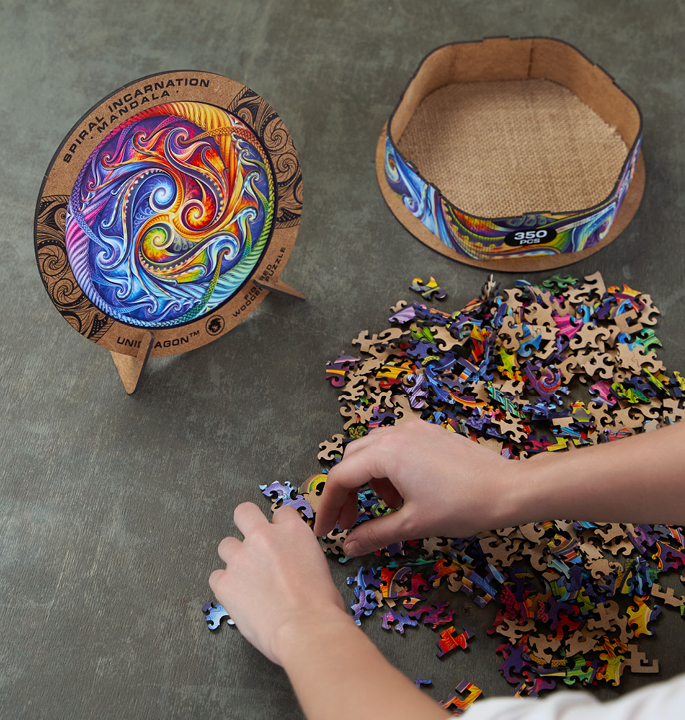 Productvisuals_Puzzels-UNIDRAGON-Mandala-Spiral-Incarnation-7-1