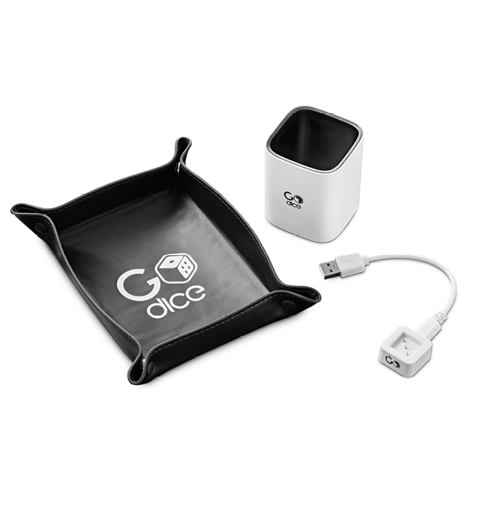 Productvisuals_Speedcubes-GoDice-USB-Oplader-3-1