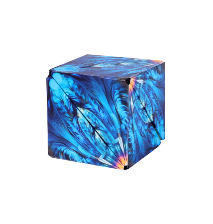 Productvisuals_Speedcubes-QiYi-3D-Magnetic-Shape-Shifting-Cube-Peacock-