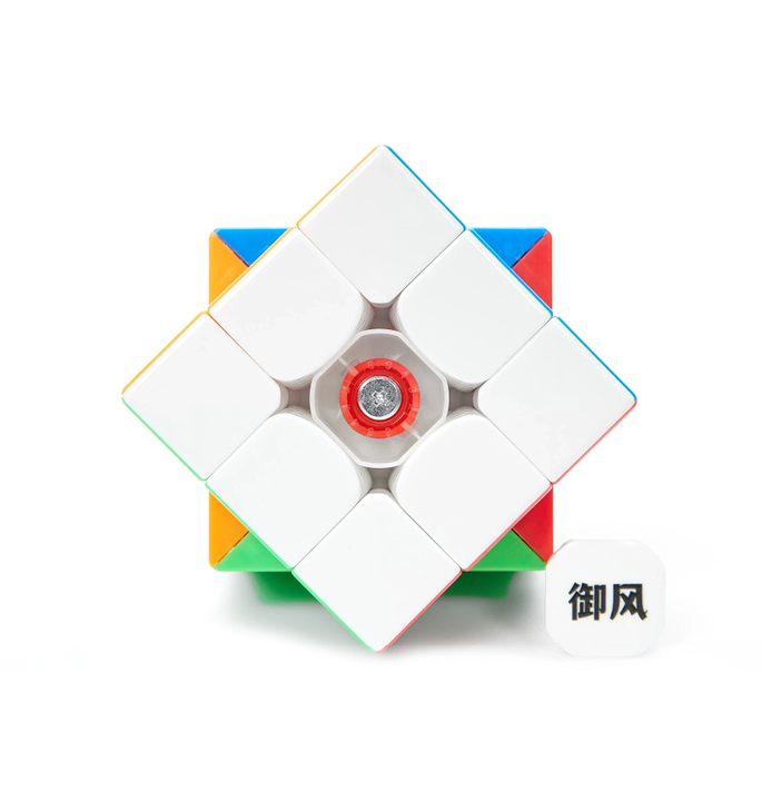 Productvisuals_Speedcubes-Sengso-Yufeng-M-2-1