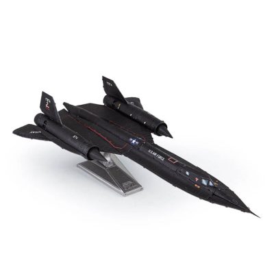 Product visuals_Modeling Metal Earth Lockheed SR-71 Blackbird