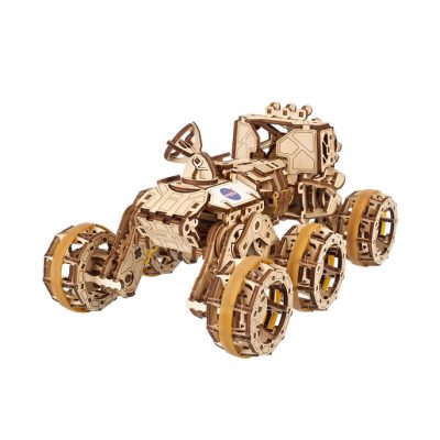 Product visuals_Model building Ugears Manned Mars Rover
