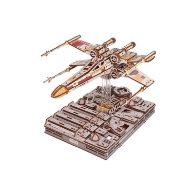 Productvisuals_Model building Ugears Star Wars Luke Skywalker's X-Wing Starfighter